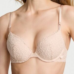 Victoria's Secret Lace Push-Up Bra in Cream